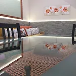 Preziosa Konukevi Portici